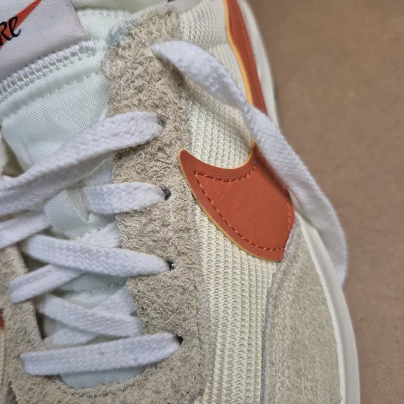 Nike Women's Sneakers in Cream and Orange - Picture 12 of 12